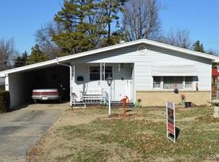 704 W Fannetta St, Dexter, MO 63841