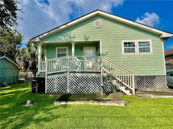 120 Portage Pl, New Orleans, LA 70119