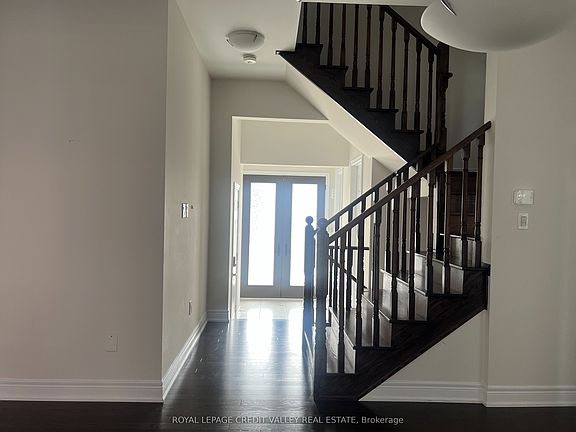 5th image of 45 Kessler Dr