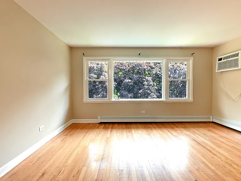 1018 S 11th Ave #2 — Photo 2
