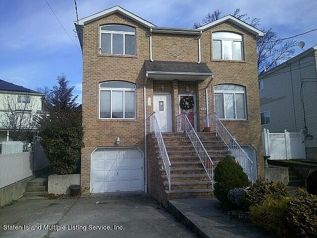 1st image of 125 Station Ave