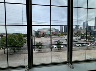 21 Chenevert St #11-404, Houston, TX 77002