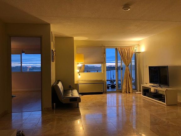 2nd image of 200 Cove Way Unit 306