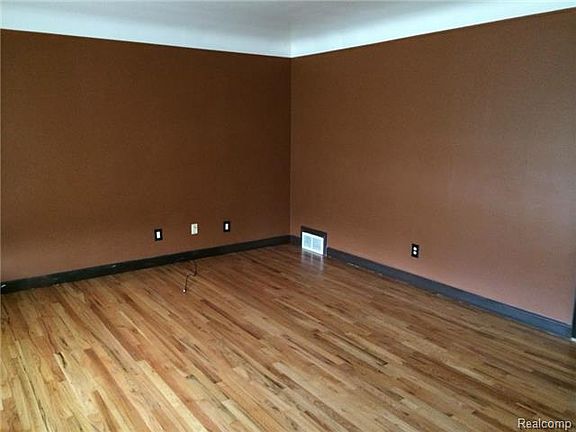 2nd image of 6620 Cronin Dr
