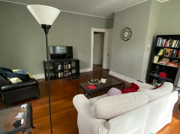 166 Washington St #2E, Middletown, CT 06457