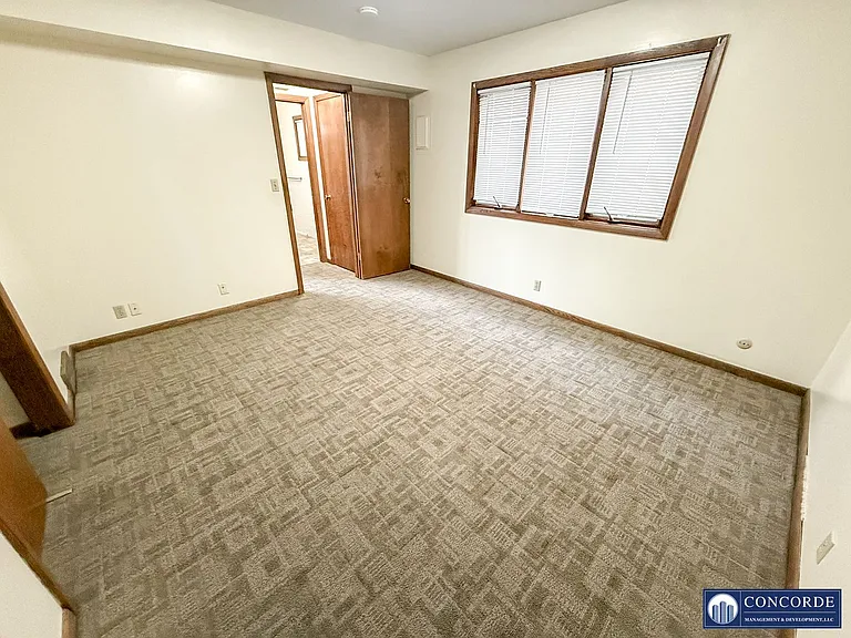 1326 D St — Photo 10