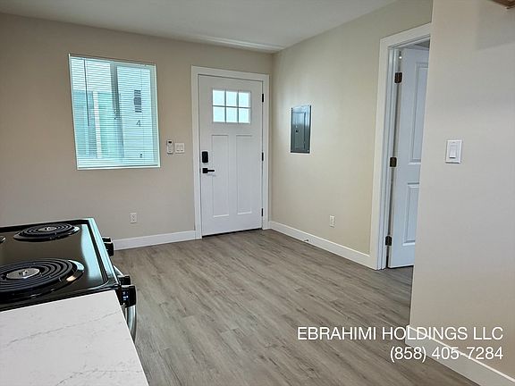 4th image of 2976 National Ave #10