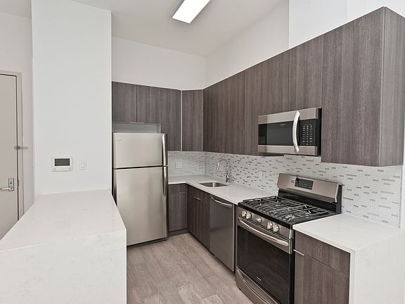 5th image of 2535 18th St APT 1A