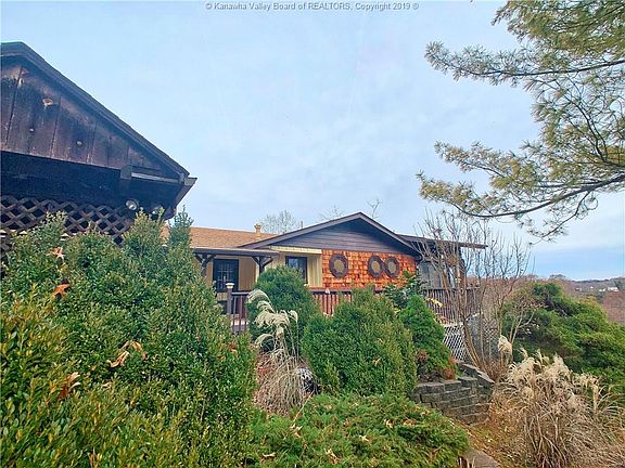 3rd image of 1201 Ellen Dr