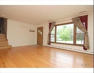 2nd image of 139 E Sheridan Pl