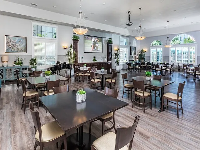 Overture Riverwalk 55+ Apartment Homes — Photo 31