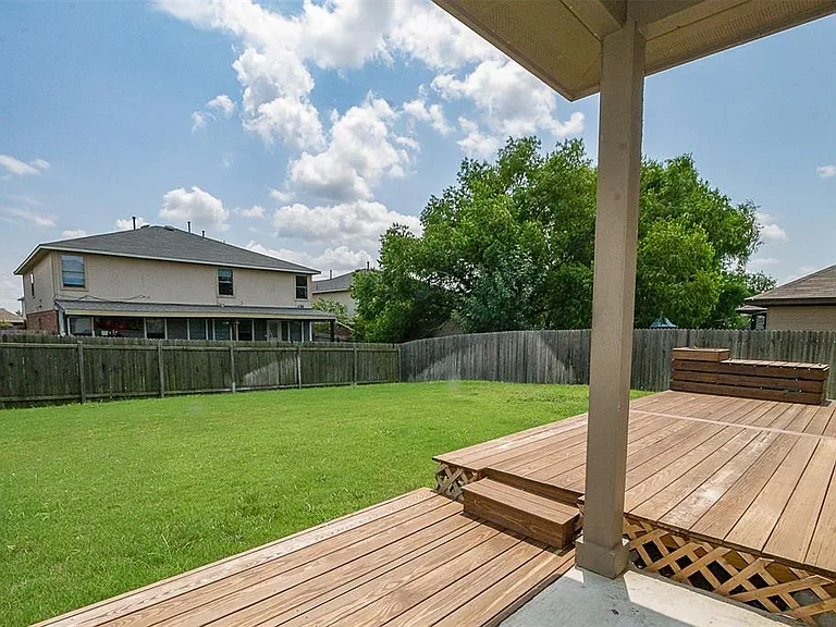 317 Noddy Rd — Photo 18