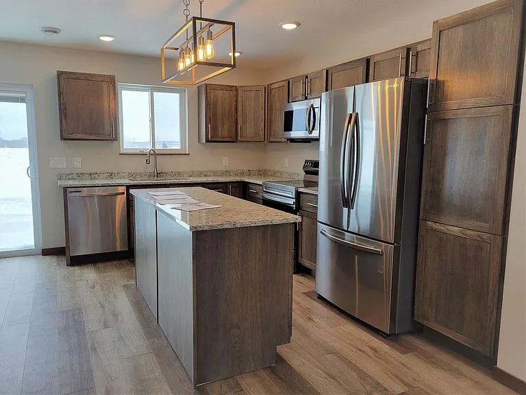 420 Sierra Pl — Photo 5