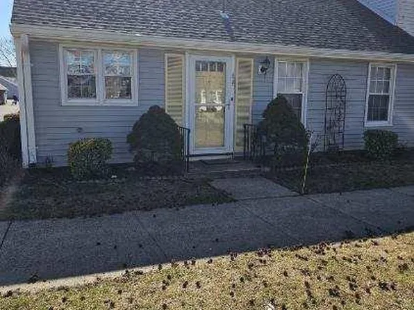 112 N Glenwood Ln, Monroe Township, NJ 08831
