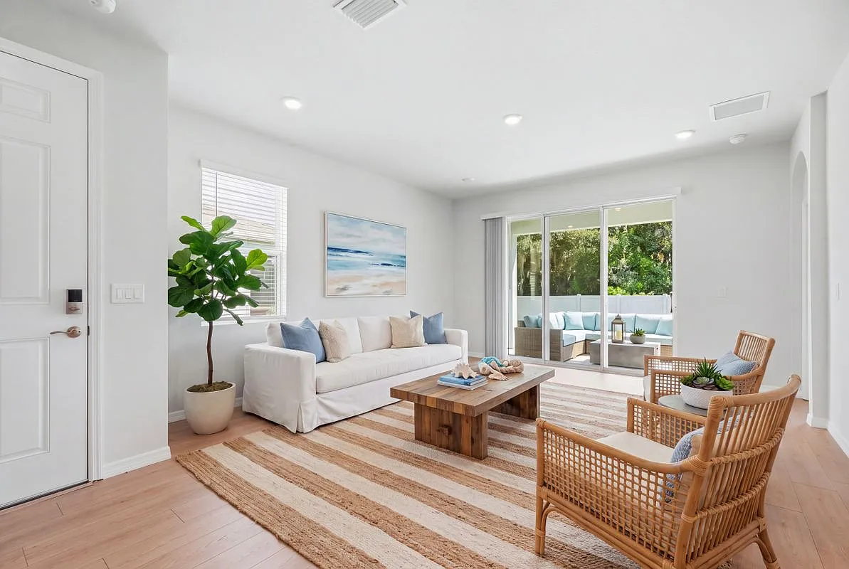 3 bed, 2.0 bath, 1565 sqft, $2,550 — Photo 3