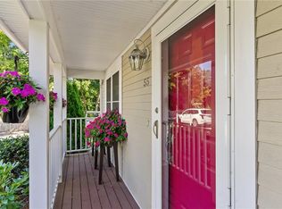 Spring Run, East Greenwich, RI 02818