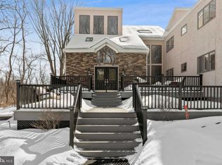 202 Moredon Rd, Huntingdon Valley, PA 19006