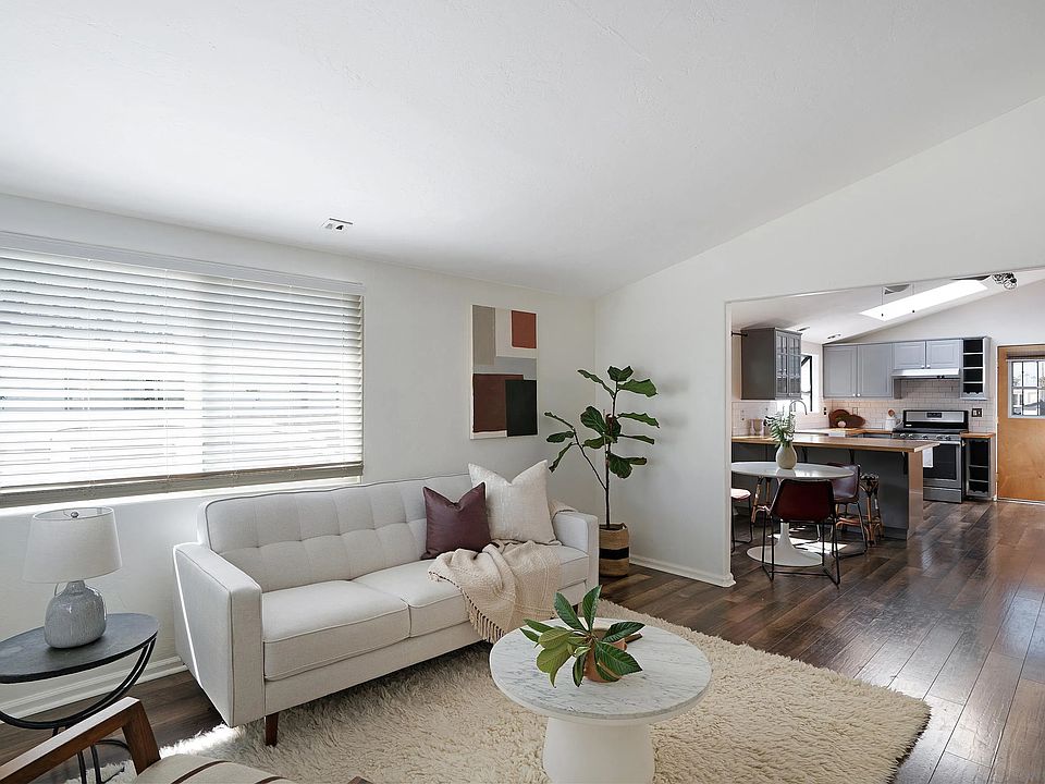 1st image of 4058-60 34th St