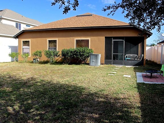 5th image of 13582 Devan Lee Dr E