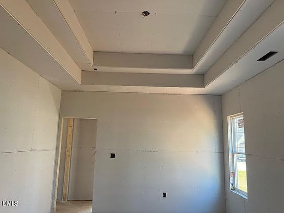 5th image of 225 Seahawk Way