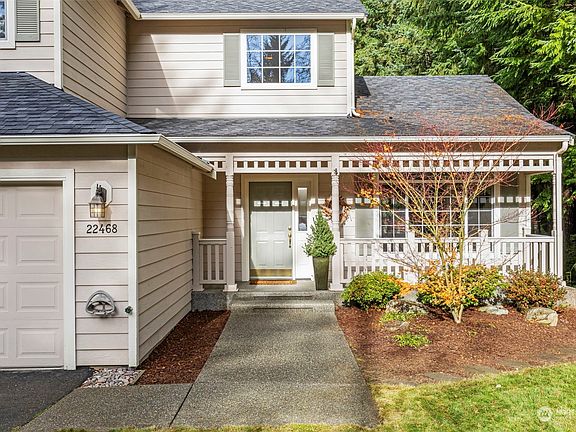 3rd image of 22468 Asgard Lane NW