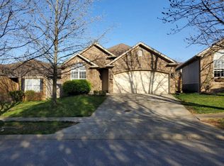 165 Black Water Ln, Lexington, KY 40511