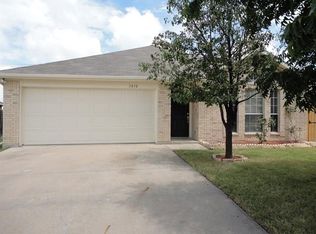 3010 Green Vista Ct, Grand Prairie, TX 75052