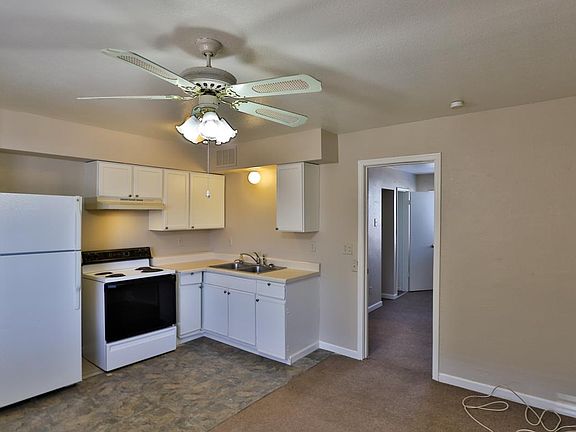 5th image of 6738 N 55th Ave APT 1