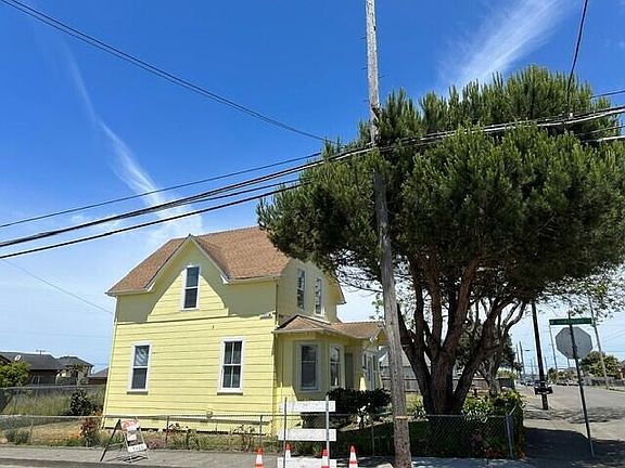 2nd image of 2036 Albee St