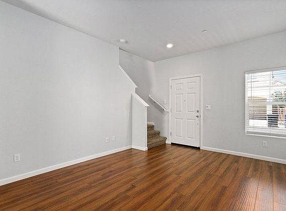 4th image of 8134 Laurel Willow Ln