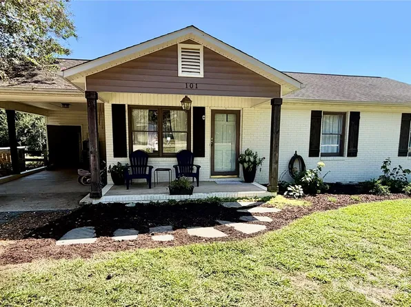 101 Morningstar Dr, Locust, NC 28097