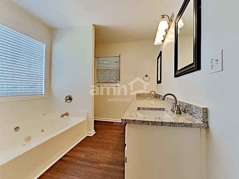 80 Lloyd Dr — Photo 13