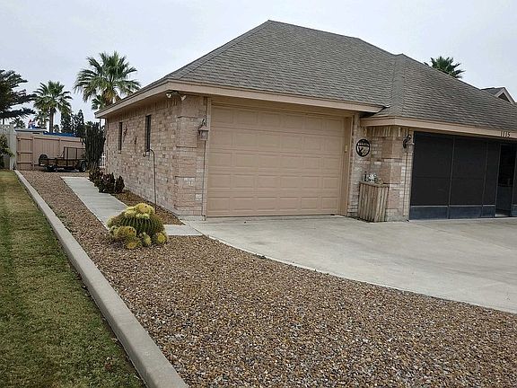 2nd image of 1115 Lake View Dr