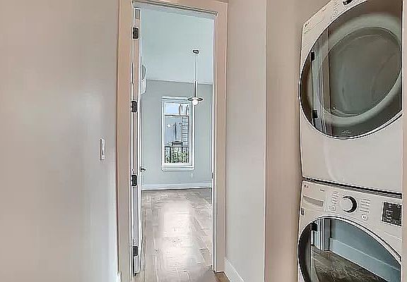 3rd image of 498 Putnam Ave #4K