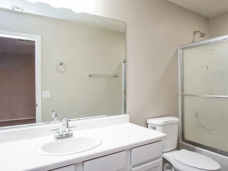 9213 Millikan Ave — Photo 8