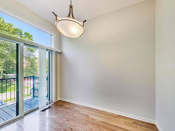 5th image of 231 W Wood St #0