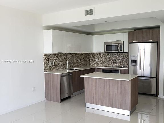 2nd image of 5300 Paseo Dr #12