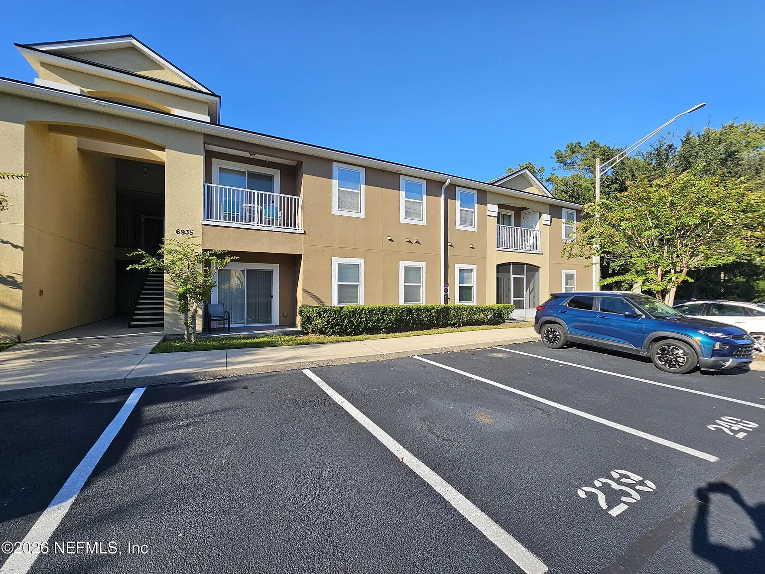 3 bed, 2.0 bath, 1157 sqft, $1,650 — Photo 2