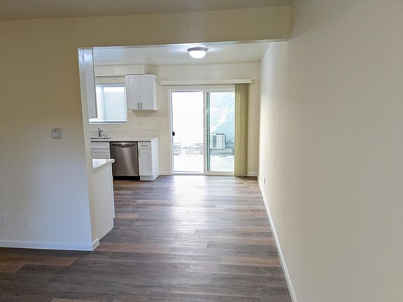 4th image of 1816 N Mariposa Ave #3