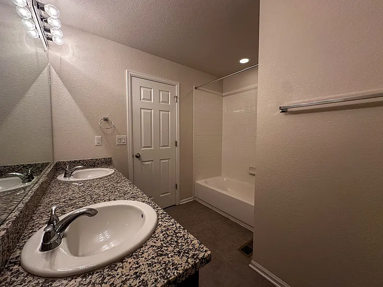 3405 Scaup Trl — Photo 38