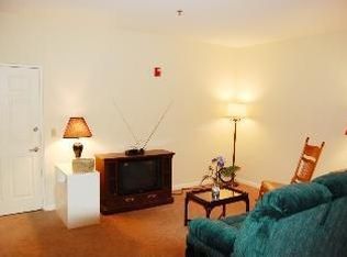 7045 S Riverwood Blvd UNIT 106, Franklin, WI 53132