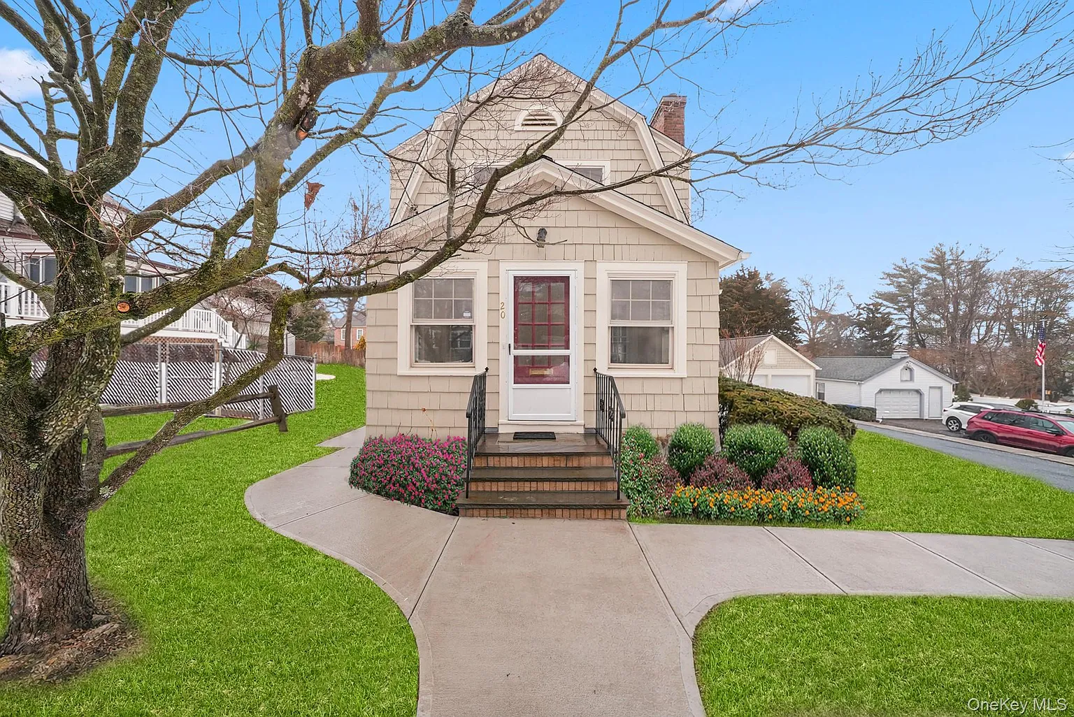 20 Archer Avenue photo 1