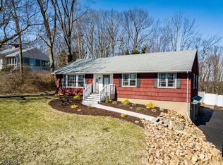 8 Putters Rd, Succasunna, NJ 07876