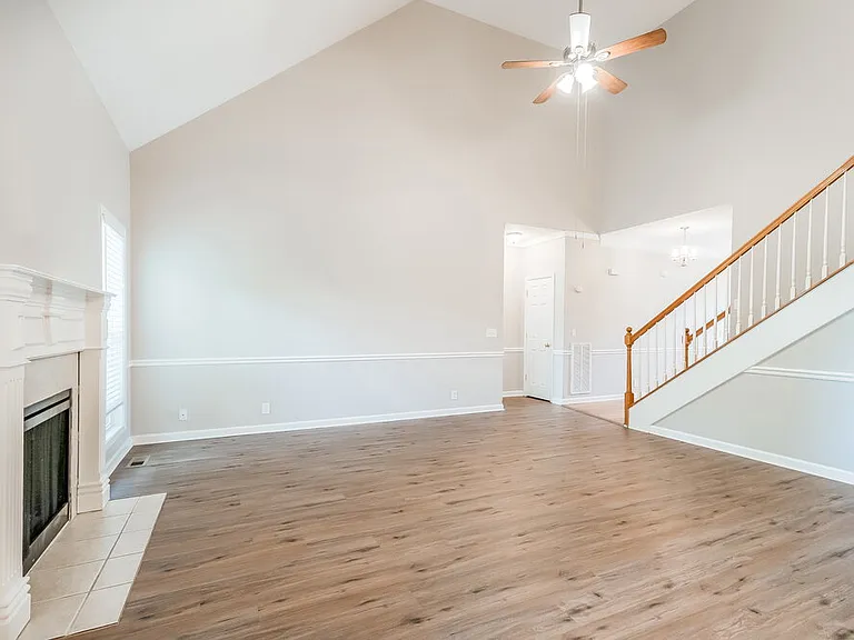 2137 Aberdeen Cir — Photo 6