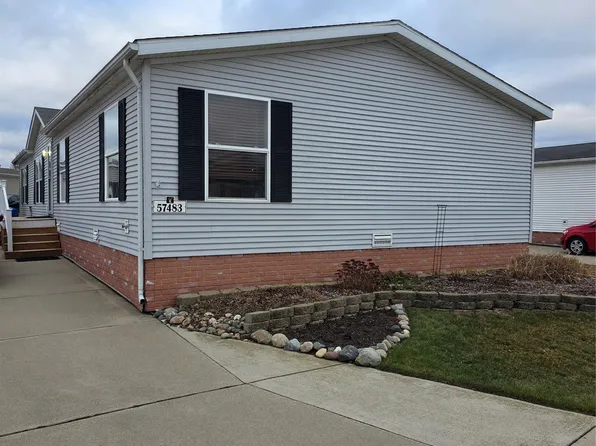 57483 Sawmill Ln, New Haven, MI 48048