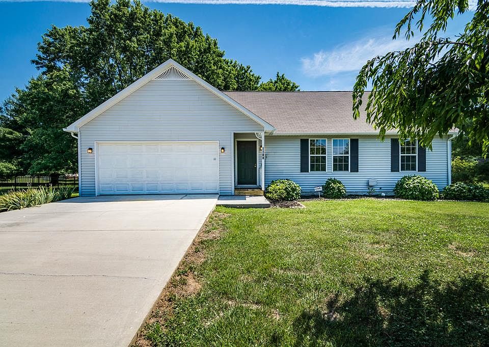 1st image of 3326 Riveroaks Dr