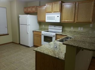 201 Foxglove St, Centerton, AR 72719