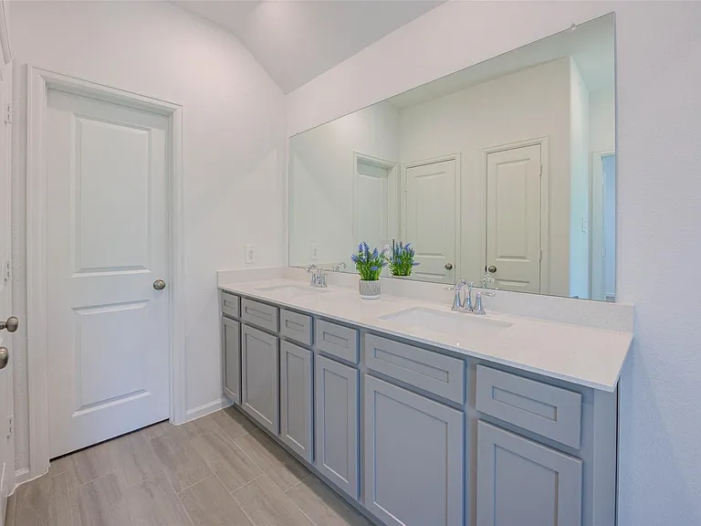 609 Royal Arch Dr — Photo 31