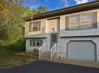 760 Sand Hill Point N #P, Hudson, WI 54016