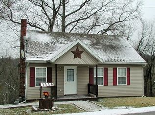 388 Park Ave NE, Carrollton, OH 44615